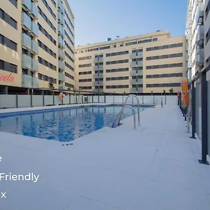 https://enjoygranada-arabial-5a-pool-free-parking.es-andalucia.com