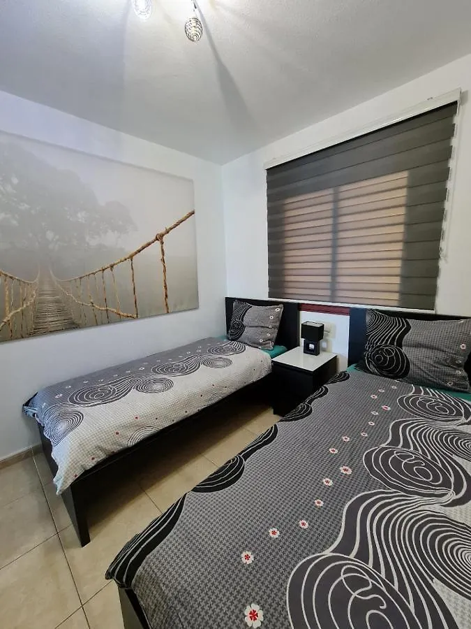 Four Seasons - Playa Del Cura Apartamento Playa Del Cura